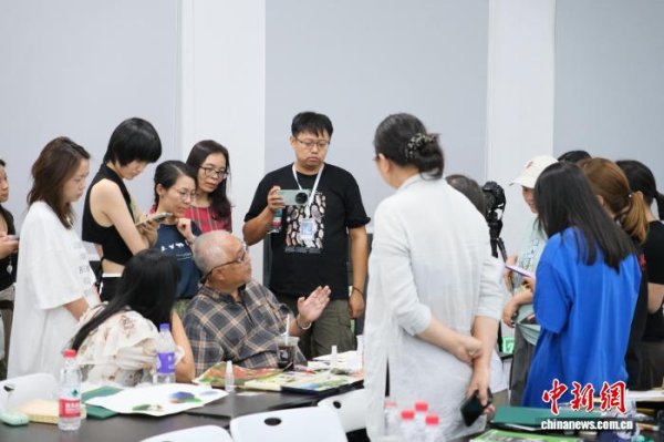 亿融配资 台湾画家杨恩生：用画笔“巡护”自然三十余载